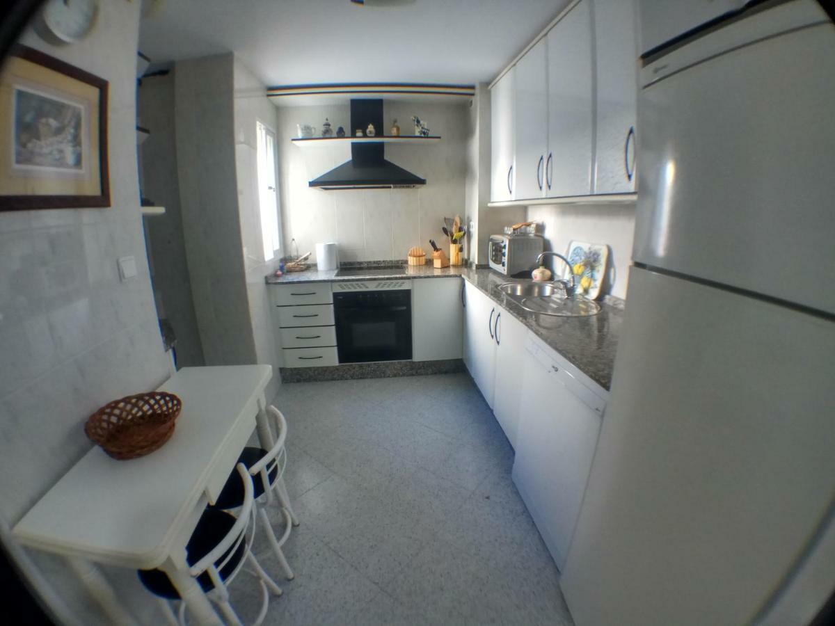 Guesting Ladreda Apartment Cadiz Bagian luar foto